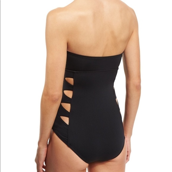 Carmen Marc Valvo Cutout-side Bandeau Swimsuit in black size 6 - Picture 2 of 8
